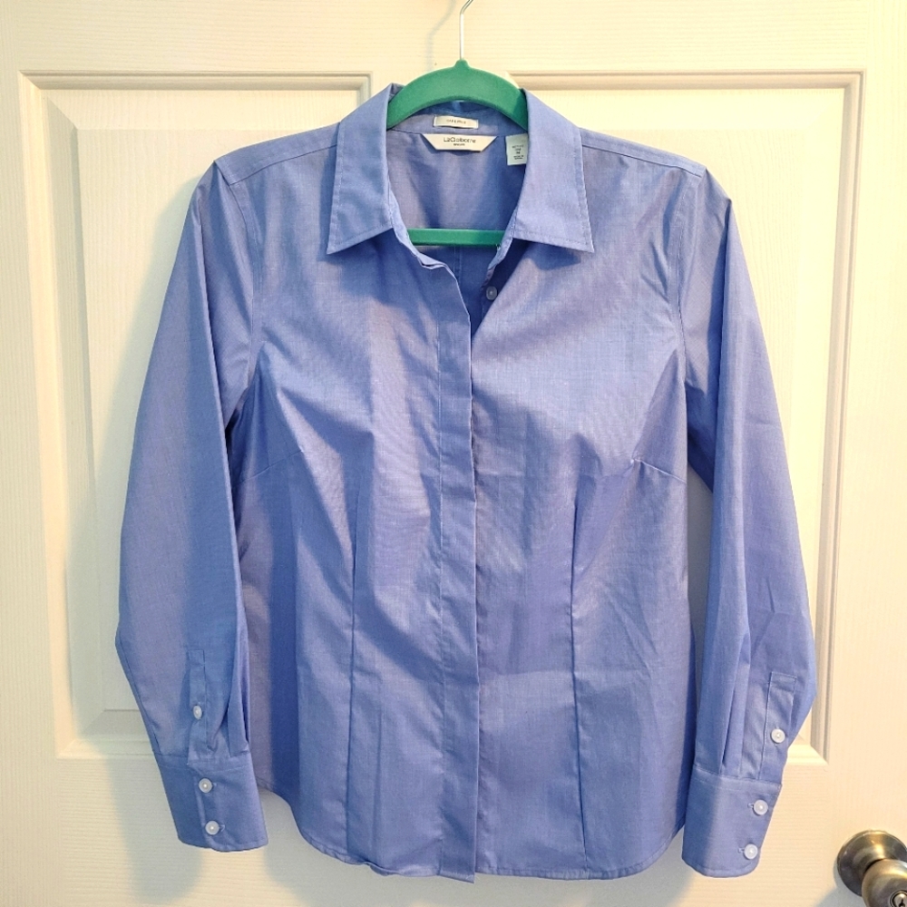 Nwot Liz Claiborne Structured Button Up Shirt - image 1